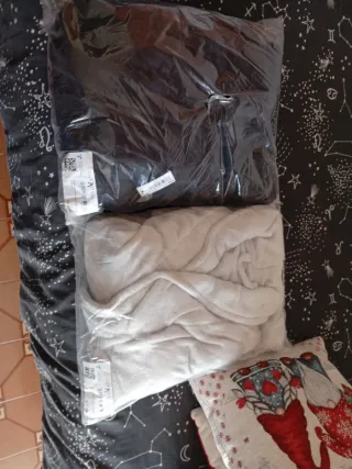 Batas de casa negras y grises de marca iris&lilly