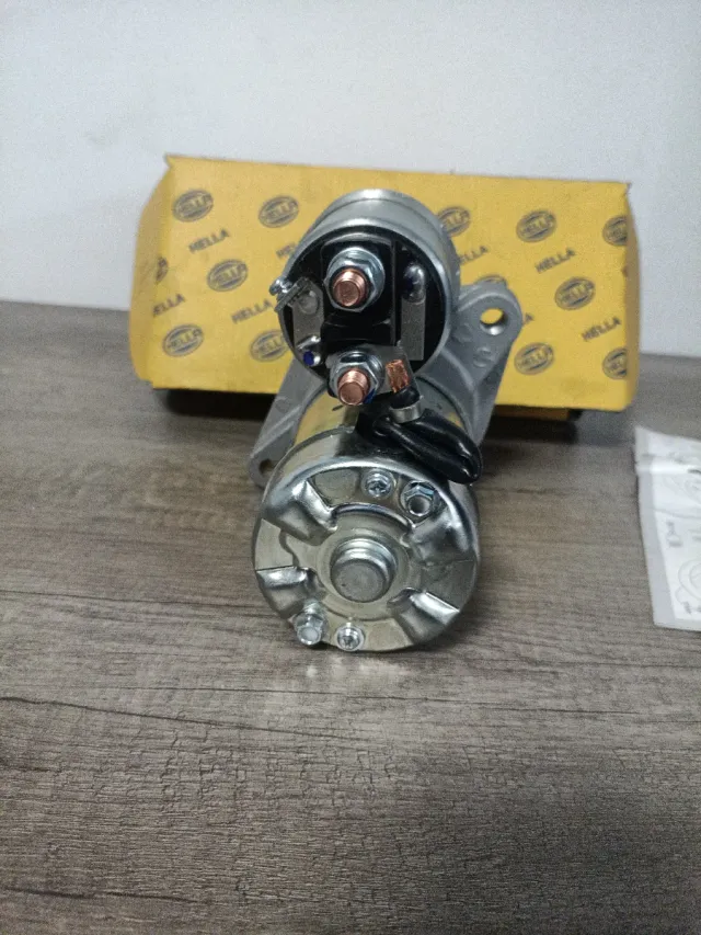 Motor de arranque HELLA 12V 1.4KW Opel
