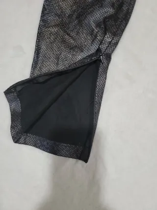 Pantalones Zara Estampado Serpiente Talla S