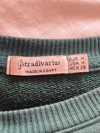 Sudadera Stradivarius verde Breaking Hearts