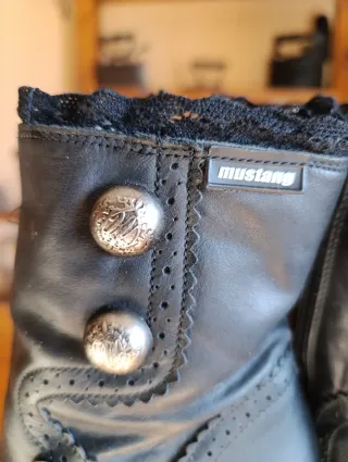 Botines Mustang Negros Talla 39