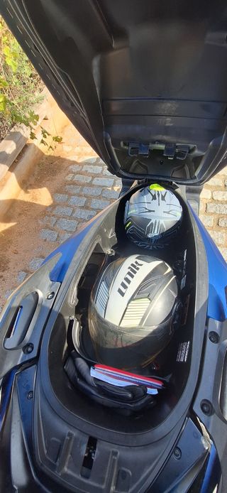 HONDA FORZA 125 impoluta.(2022)