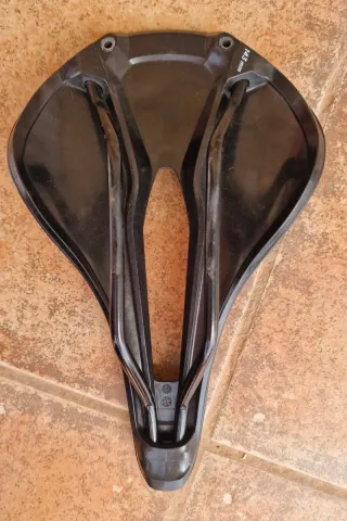 Sillín Specialized Body Geometry Power Comp 143mm