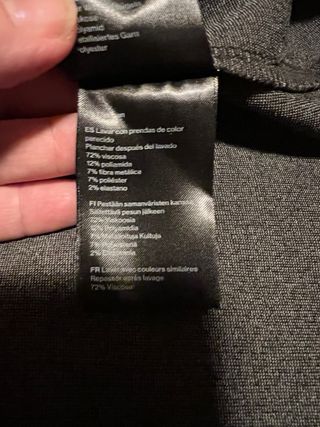 Jersey plateado cuello alto