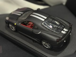 Ferrari F430 Scuderia 1:18 Hot Wheels Raro