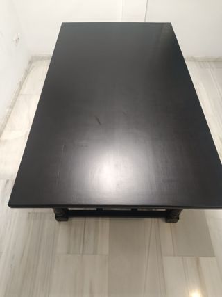 Mesa de comedor restaurada negra