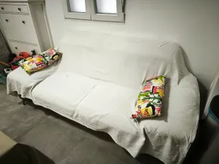 Sofá 3 plazas gris muy confortable