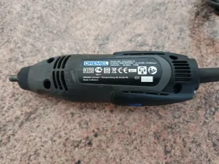 Dremel 300 averiada