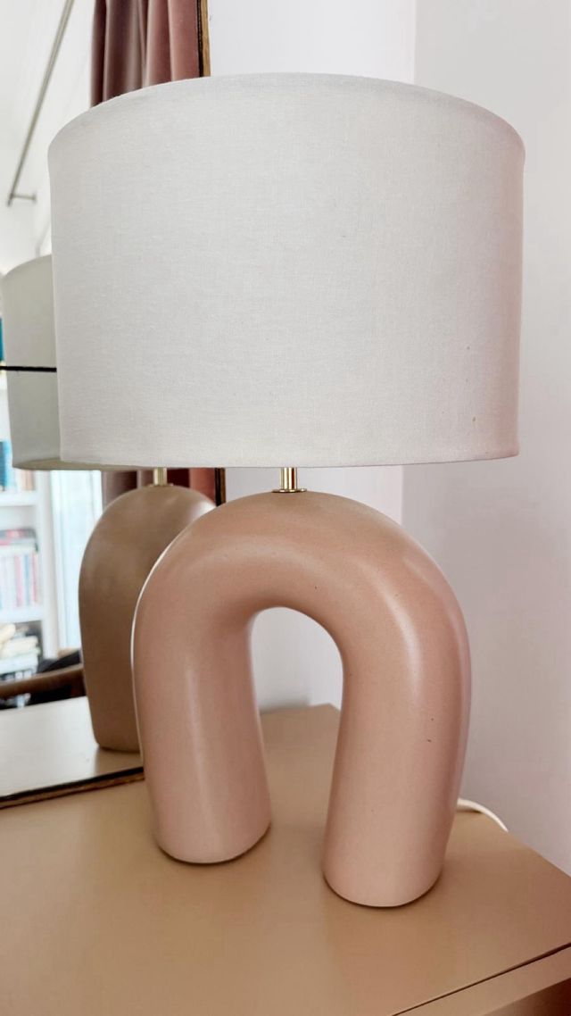 Lampada da tavolo beige e rosa Made.com