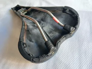 Sillín Avocet O2 Air 40W titanium