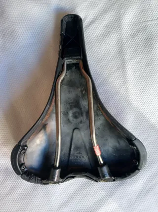 Sillín Avocet O2 Air 40W titanium