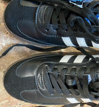 Zapatillas deportivas negras( No son originales