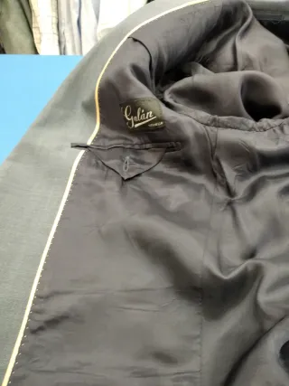 Traje gris elegante Burberry Para sastreris galán