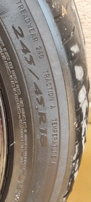 4 llantas 18 pulgadas estan en buen estado