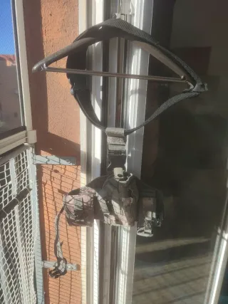 Giubbotto tattico militare con ginocchiere e accessori