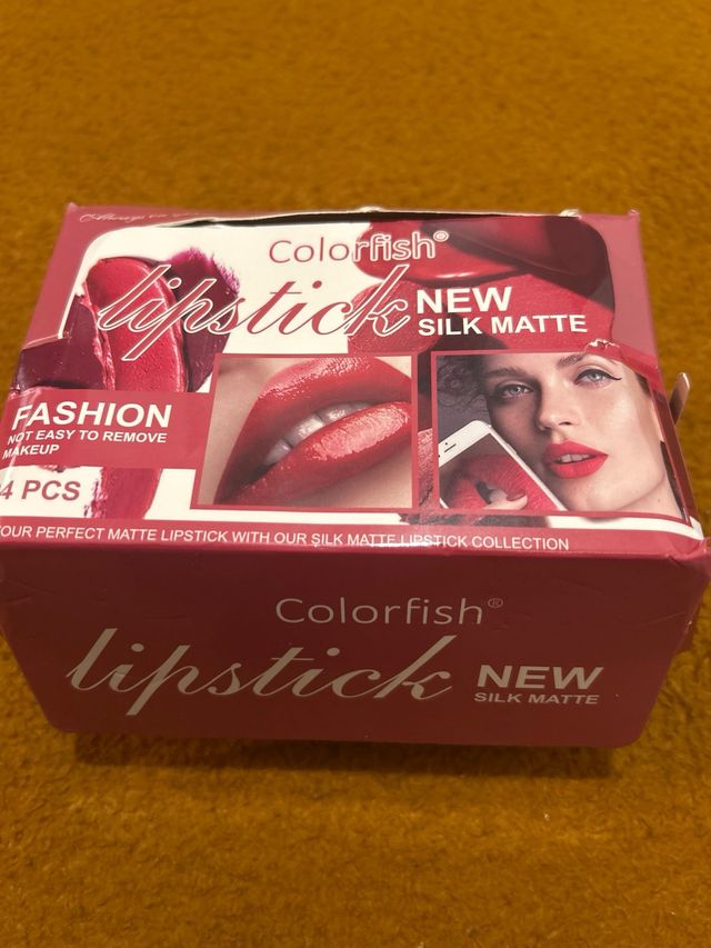 Pintalabios Colorish Set 24 Unidades. 2 euros cada