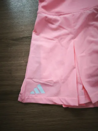 Falda Adidas con pantalón