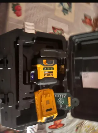 Nivel Láser DEWALT DCLE34031D1-QW