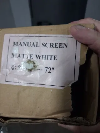 Pantalla Proyección Manual Plusscreen 72