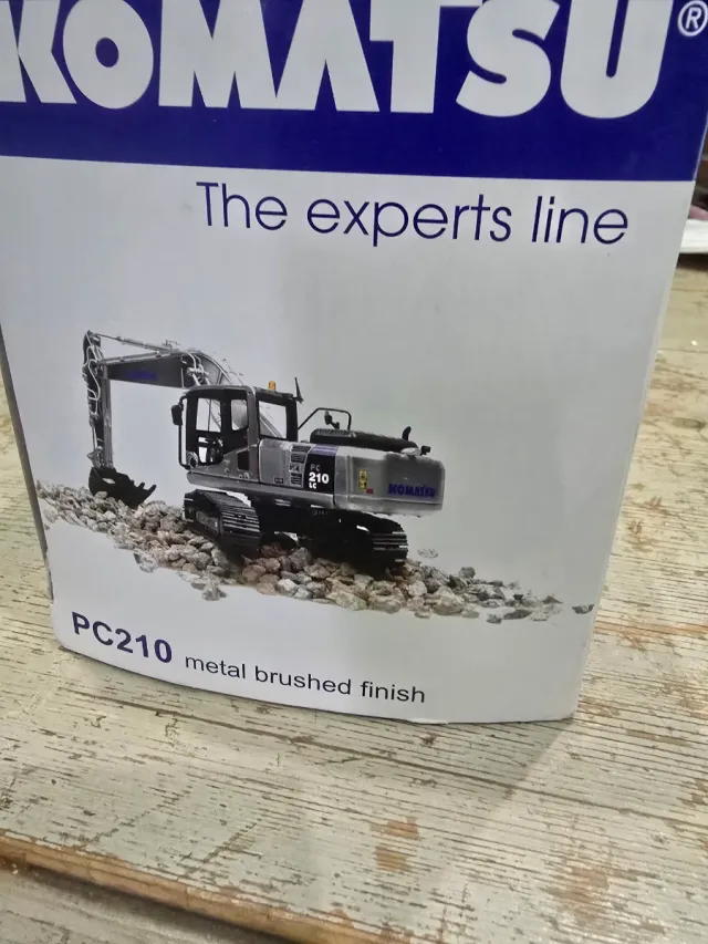 Komatsu PC 210 LC Escavatore limited edition