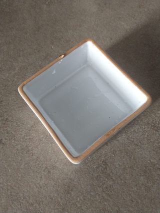 Vaso e statuine in ceramica