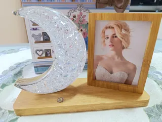 Portafoto luna e cornice legno