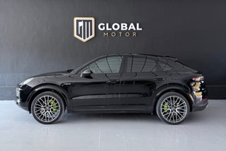 Porsche Cayenne coupe 2023 hibrido