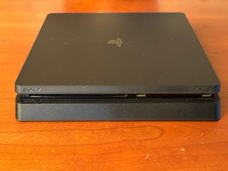 PlayStation 4 Slim 1TB Sony