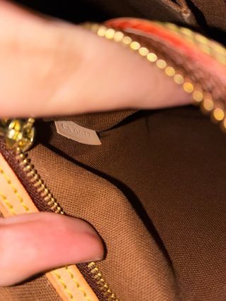 Louis Vuitton Abbesses Messenger