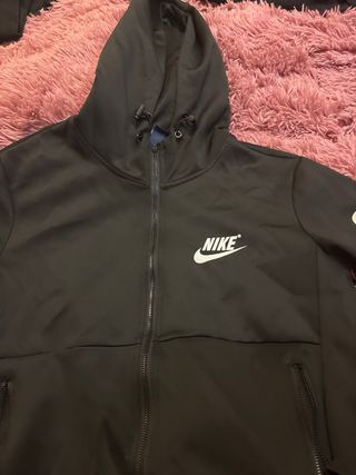 Felpa Nike con cappuccio nera