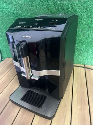 Cafetera superautomática Siemens EQ300