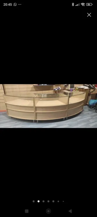 Mostrador modular curvo