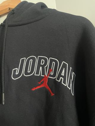 Chaqueta Jordan Negra con Cremallera