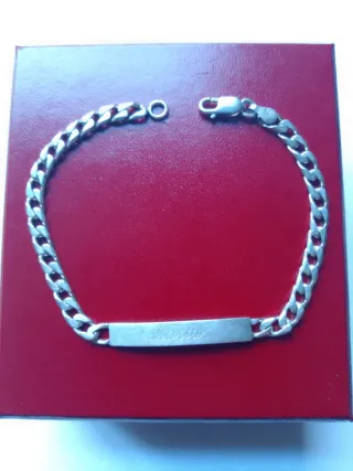 Esclava de plata con nombre de María grabado