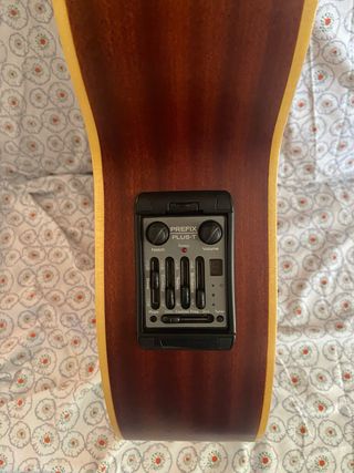 Guitarra Alhambra J-1 E-3