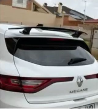 Alerón deportivo coche