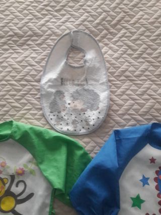 Lote de baberos para bebé