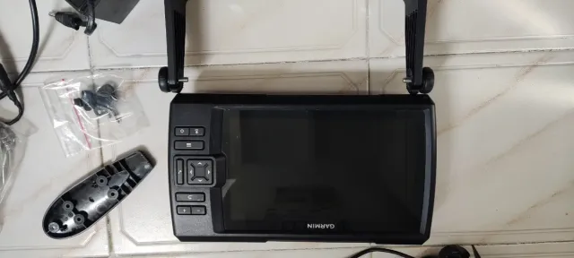 Sonda Garmin STRIKER Vivid 9sv con transductor