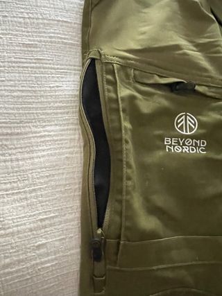 Pantalón montaña Beyond Nordic Talla XS/34 Kaki