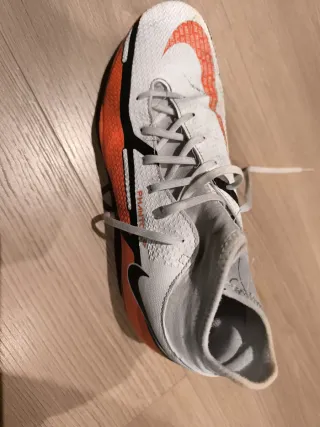 Botas de fútbol blancas hierba talla 40,5