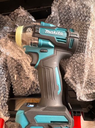 Taladro de impacto Makita 18V + 2 baterías