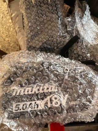 Taladro de impacto Makita 18V + 2 baterías