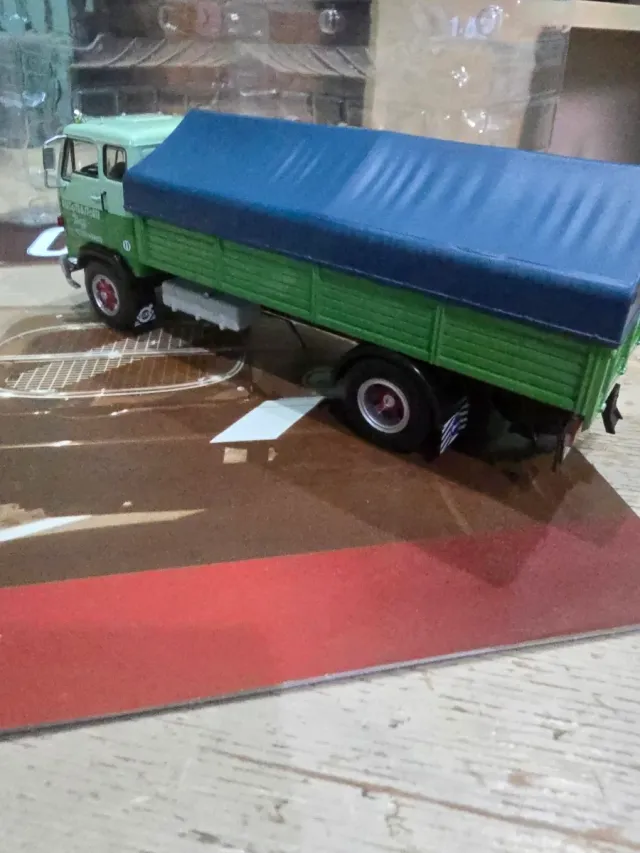 Modellino Camion Volvo F89 Turbo 6 de agostini