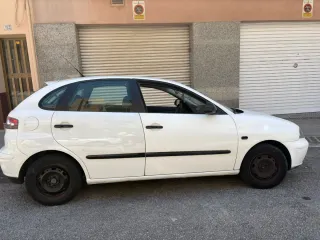 SEAT Ibiza 2004