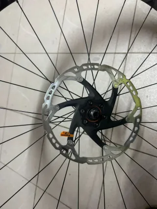 Rueda de Bicicleta Maxxis con Disco