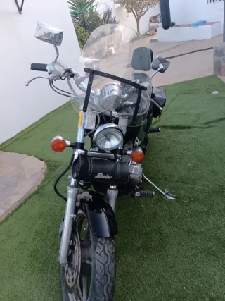 Honda Shadow 1100 Custom Americana