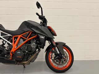 KTM SUPERDUKE 1290