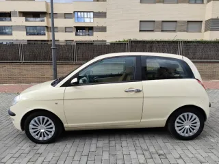 Lancia Ypsilon 2005