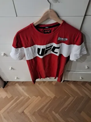Camiseta UFC Talla XL Roja y Blanca