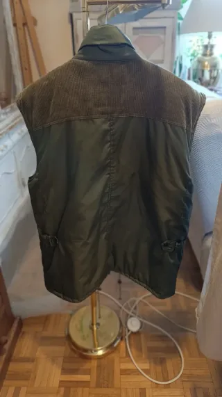 Chaleco hombre verde militar